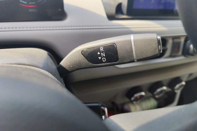 Used JMC E Fushun 2025 Model, Open Window Version, 53.58 kWh, Mid-axle, Low-roof
