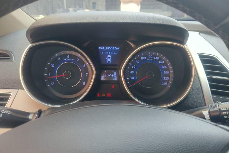 Used Hyundai Elantra (5th Generation / Langdong) 2015 1.6L Automatic Luxury Model
