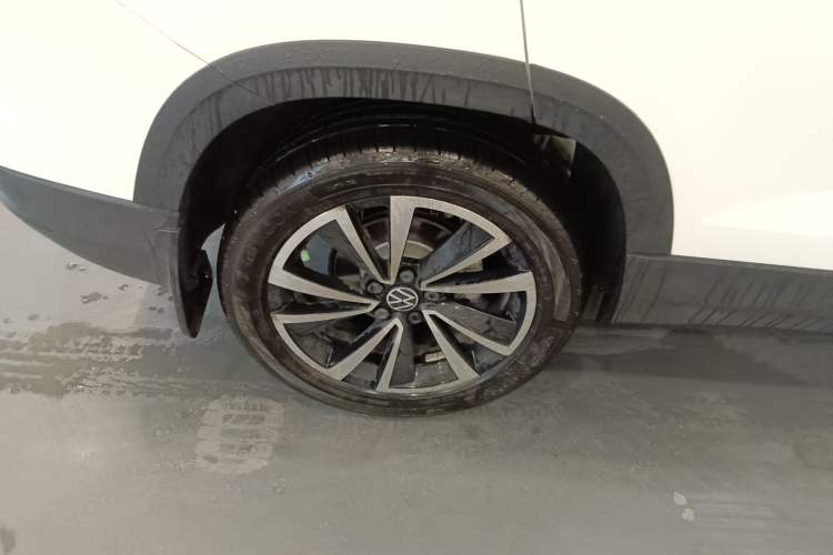 Used Volkswagen Tharu 2021 280TSI Two-Wheel-Drive Luxury Plus Edition
