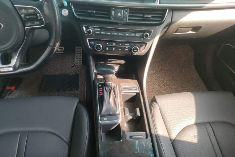 Used Kia K5 2016 1.6T Automatic LUX
