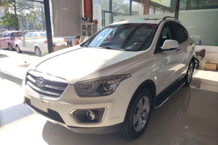 Used Bestune X80 2015 2.0L Automatic Comfort Anniversary Edition