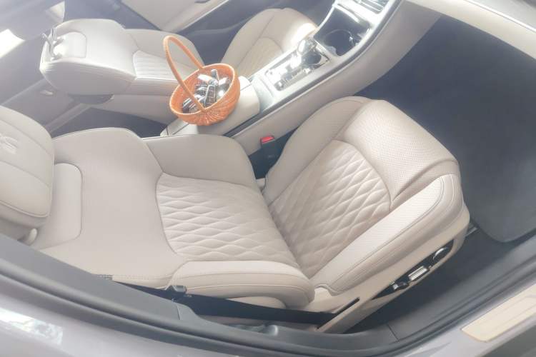 Used BYD Han 2025 DM-i Intelligent Driving Edition 125KM LiDAR Flagship Model
