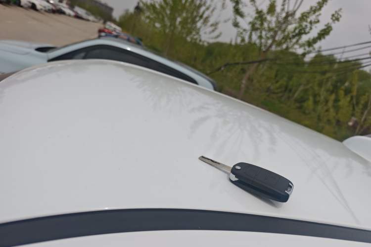 Used Wuling Hongguang MINIEV 2024 3rd Generation 215km Youth Edition Roof