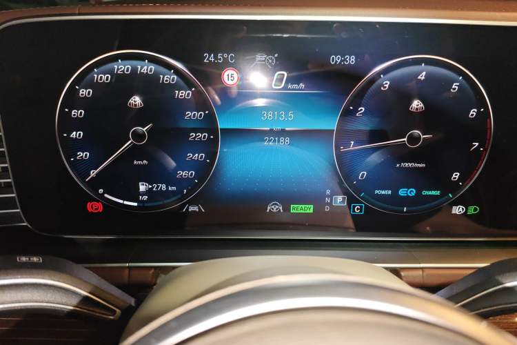 Used Mercedes-Benz Maybach GLS 2021 GLS 480 4MATIC Odometer Close Up