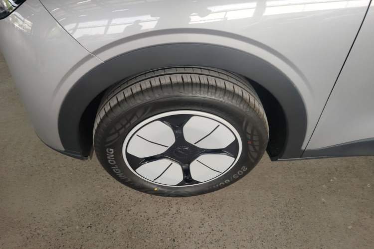 Used Geely Galaxy Geome 2026 Model 310km Youth Edition Exterior 4