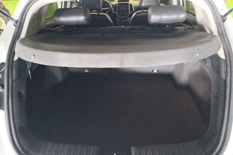 Used Changan Eado 2015 1.6L Automatic Junku Model China IV Standard