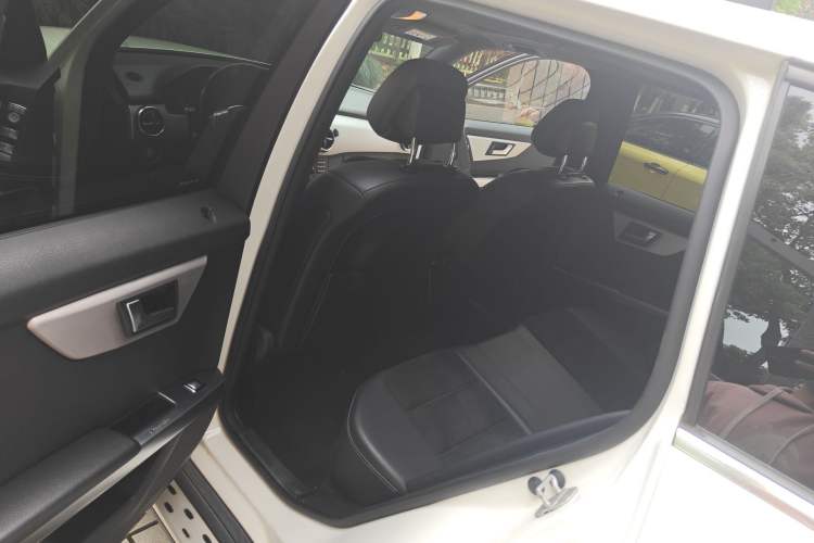 Used Mercedes-Benz GLK-Class 2015 GLK 260 4MATIC Dynamic Edition Ultimate Version
