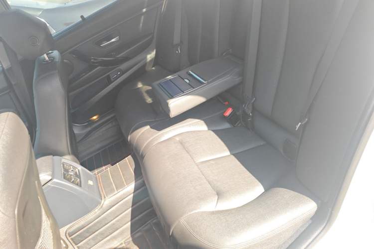 Used BMW 3 Series 2017 320Li Fashion Model Left Rear Seat