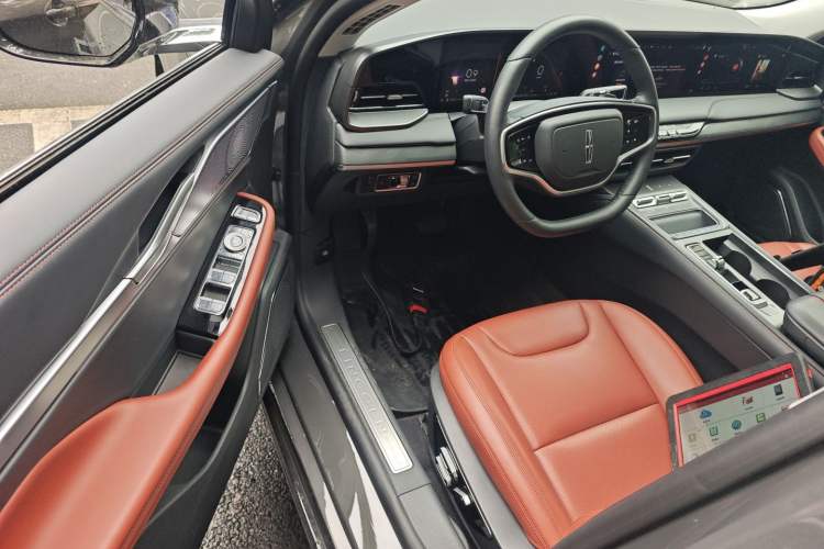 Used Lincoln Z 2025 2.0T Prestige Edition Driver Seat