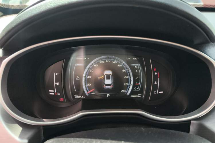 Used Geely Auto Emgrand X7 Sport 2016 1.8TD Automatic ZhiZun Version
