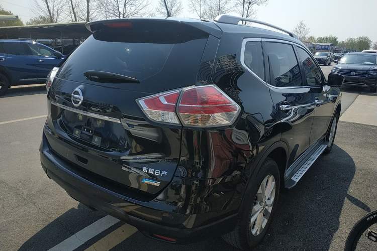 Used Nissan X-Trail 2014 2.0L CVT Comfort Edition 2WD Rear Right 45 Deg