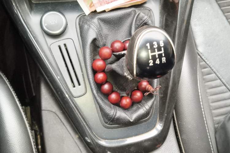 Used Ford Focus 2017 Sedan 1.6L Manual Fashion Edition Smart Drive Version