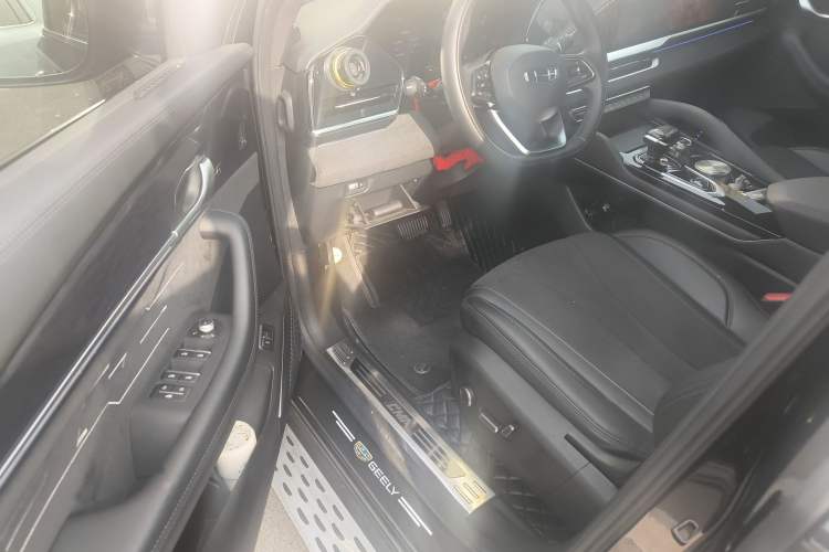 Used Geely Auto Monjaro L 2024 2.0TD High-Power Automatic Two-Wheel Drive Skyline Edition Driver Seat