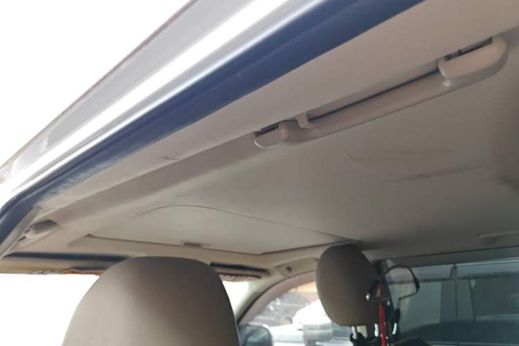 Used Mitsubishi Pajero Sport 2013 3.0L Automatic 4x4 Flagship Edition Headliner