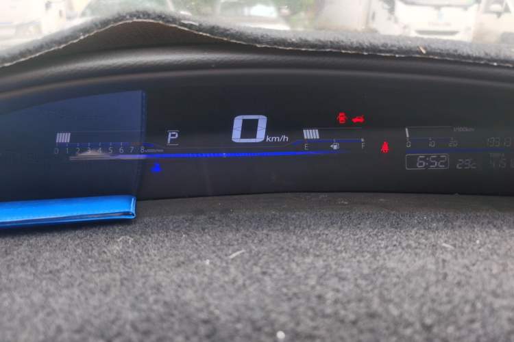 Used Honda Jade 2016 1.8L Automatic Comfort Elite Version 5 Seats
