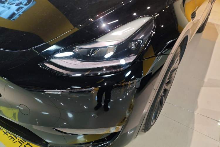 Used Tesla Model Y 2022 Long-Range All-Wheel-Drive Version Left Front Headlight