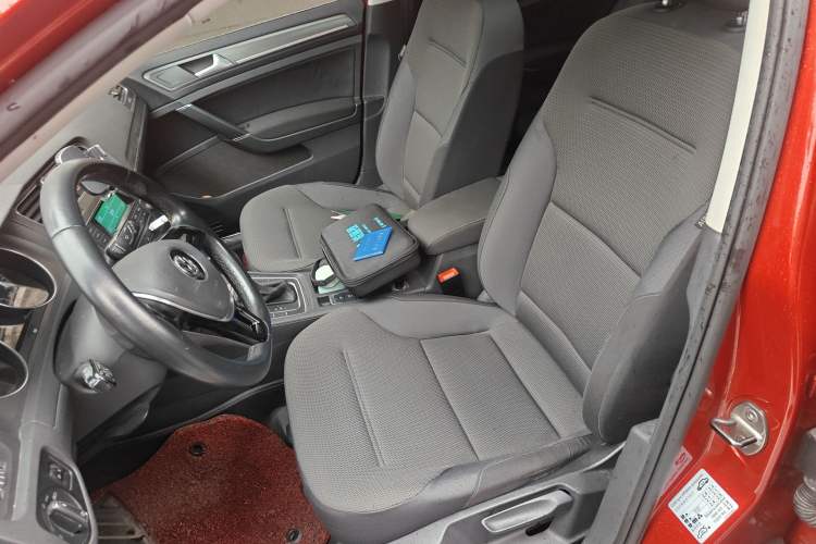 Used Volkswagen Golf 2015 1.4TSI Automatic Comfort Model
