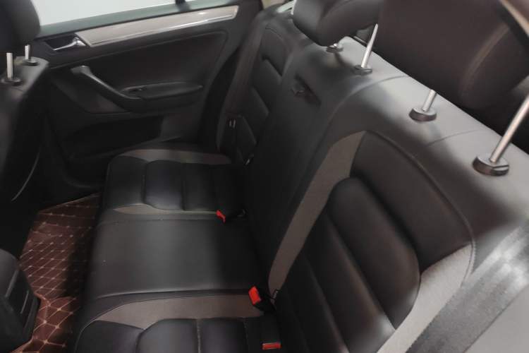 Used Volkswagen Bora 2014 1.6L Manual Comfort Model
