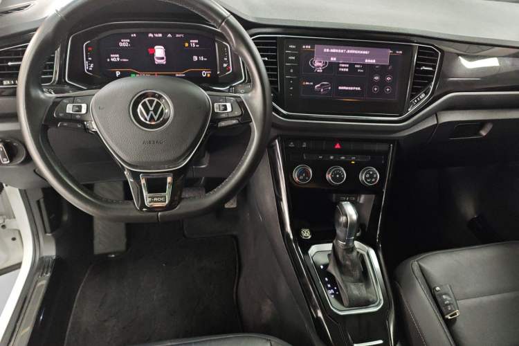 Used Volkswagen T-ROC 2021 280TSI DSG Two-Wheel Drive Comfort Connect Edition