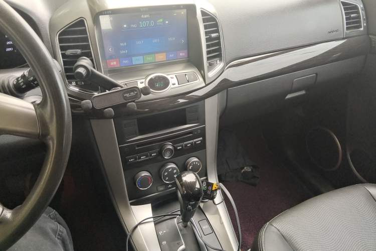 Used Chevrolet Captiva 2015 2.4L Two-Wheel Drive Urban Version 7 Seats