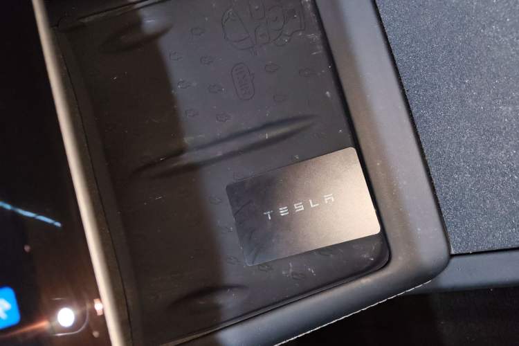 Used Tesla Model 3 2023 Rear-Wheel-Drive Version
