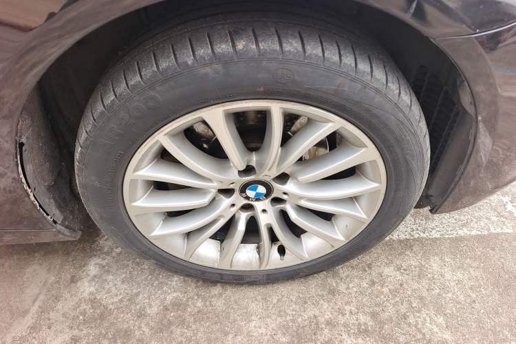 Used BMW 5 Series 2014 525Li Luxury Design Package