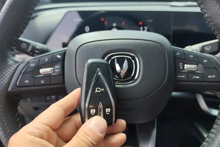 Used CHANGAN UNI-T 2020 1.5T Prestige Version