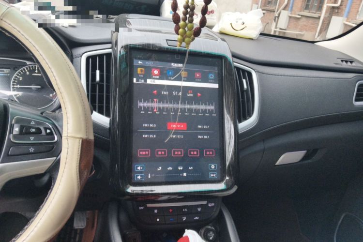 Used SWM X7 2016 1.5T Manual Luxury Edition 7 Seats Audio And AC Panel