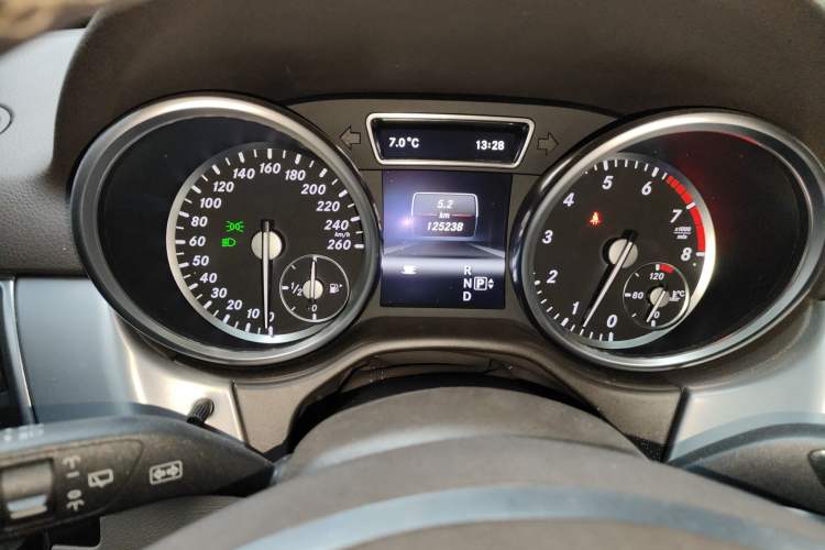 Used Mercedes-Benz M-Class 2012 ML 300