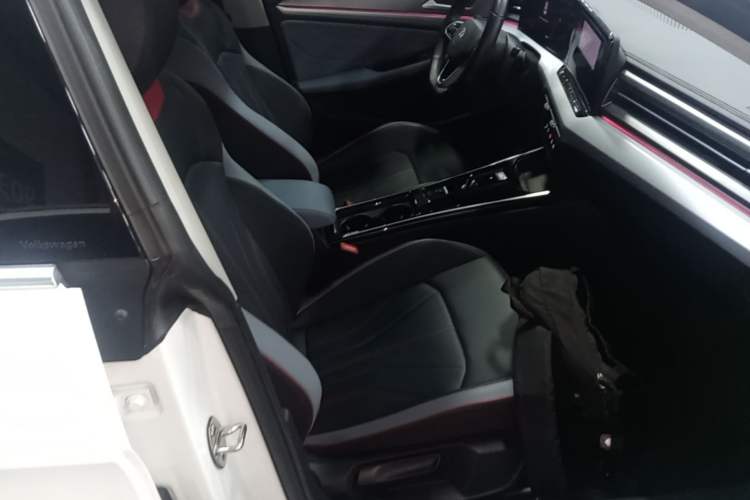 Used Volkswagen Lamando 2022 Lavida L 280TSI DSG Cool & Spicy Edition
