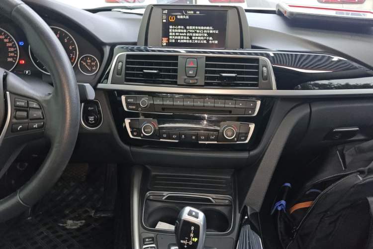 Used BMW 3 Series 2017 320Li Fashion Model