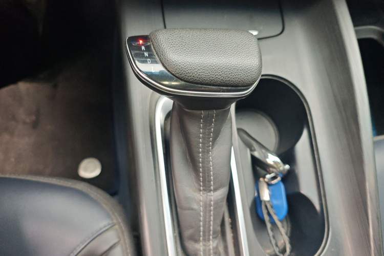 Used Buick Velite 6 2020 Plug-in Hybrid Connected Fashion Model
