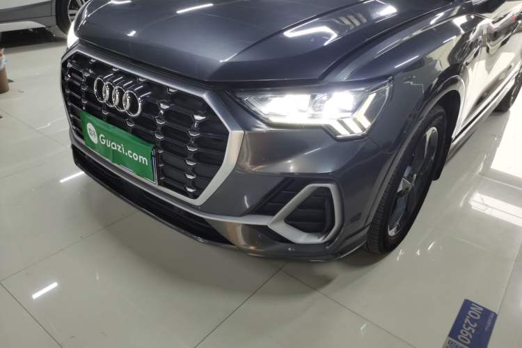 Used Audi Q3 2020 35 TFSI Fashion Dynamic Model