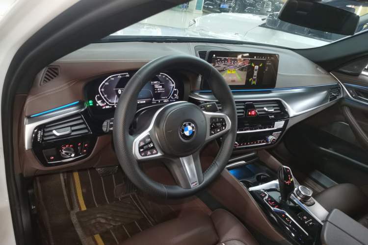 Used BMW 5 Series New Energy 2022 Second Facelift 535Le Pioneer Edition M Sport Package
