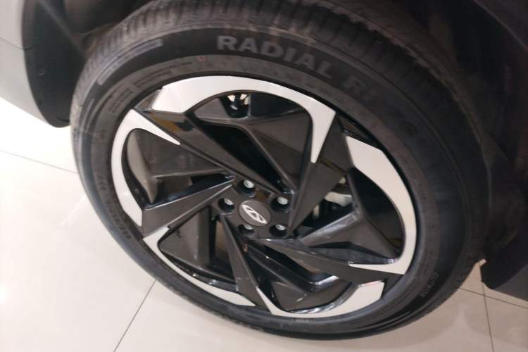 Used Chery Tiggo 7 C-DM 2025 1.5T 120KM Luxury Trim Right Rear Wheel Hub