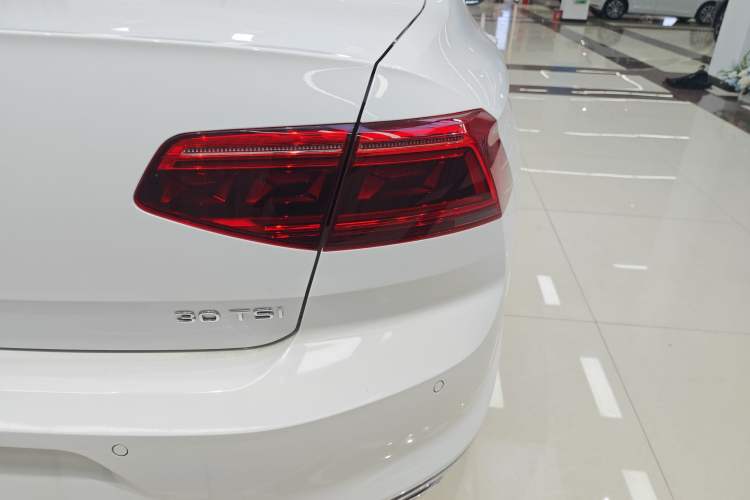 Used Volkswagen Magotan 2020 330TSI DSG Luxury Edition
