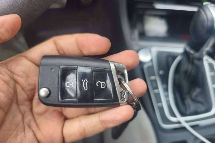 Used Volkswagen Golf 2017 280TSI Automatic R-Line Million-Vehicle Commemorative Edition Vehicle Key