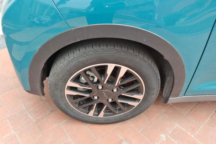 Used Chery New Energy Little Ant 2022 Restyled Version Sweet Pink Edition Half-Sugar Version 30.6 kWh 30 kW 301 km