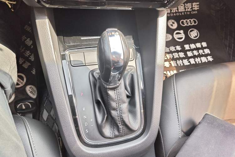 Used Volkswagen Sagitar 2016 230TSI 25th Anniversary Edition
