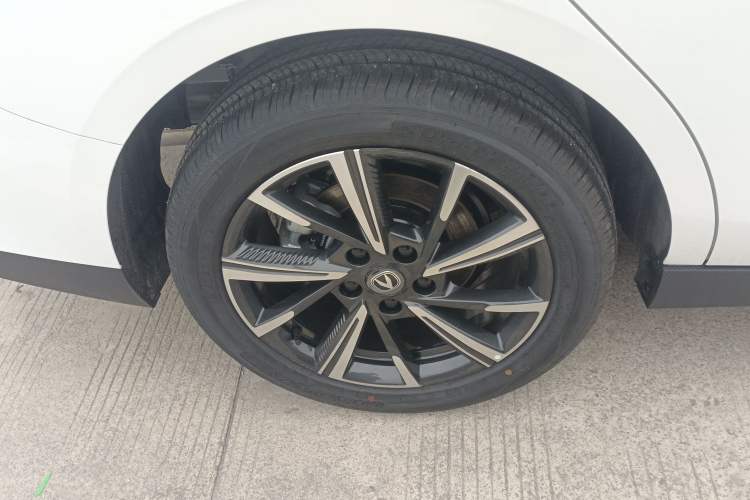 Used Changan Eado 2025 Blue Whale 1.5T 500Bar Prestige Model
