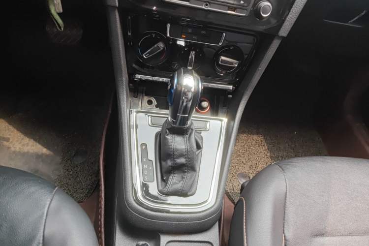 Used Volkswagen Bora 2017 1.6L Automatic Comfort Model