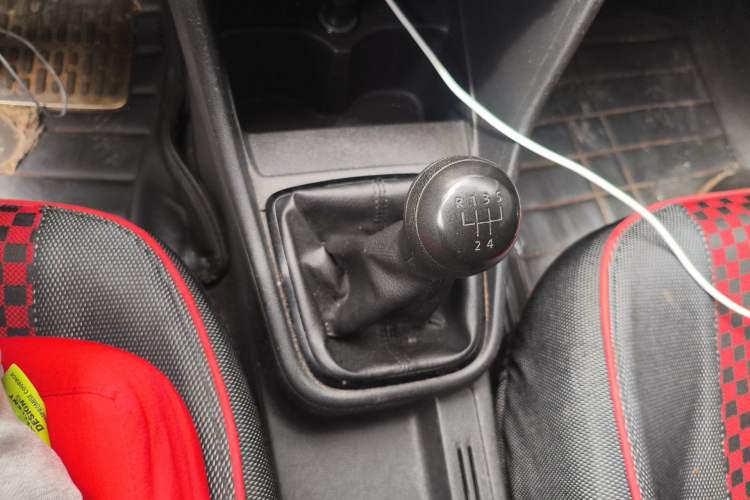Used Volkswagen Santana 2013 1.4L Manual Fashion Edition Gear Lever