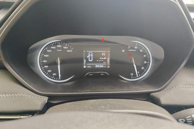 Used Wuling Alvez 2022 1.5L Manual Comfort Version
