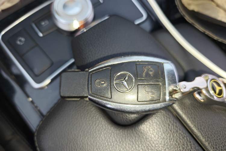 Used Mercedes-Benz E-Class 2012 E 300 L Elegant Model