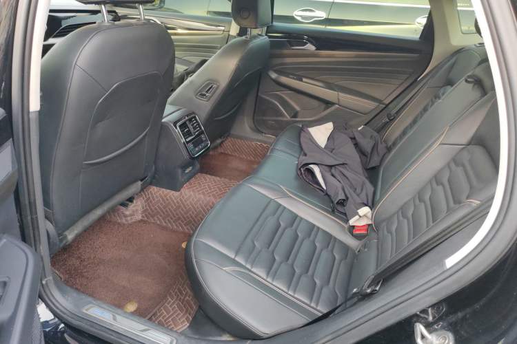 Used Volkswagen Passat New Energy 2020 430 PHEV Hybrid Elite Edition China VI Standard Left Rear Seat