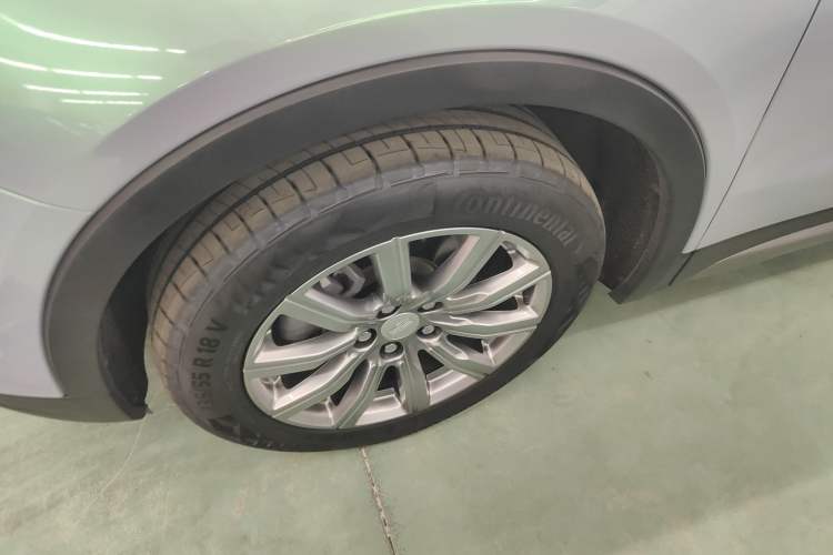 Used Cadillac XT4 2018 28T Two-Wheel Drive Leading Version