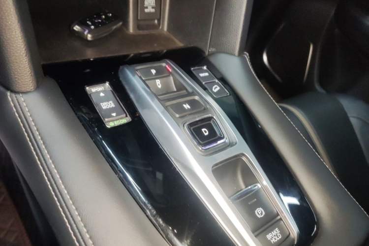 Used Honda UR-V 2020 370TURBO Two-Wheel Drive Luxury Edition Gear Lever