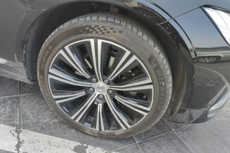 Used Volvo S90 2021 B5 Luxury Smart Edition
