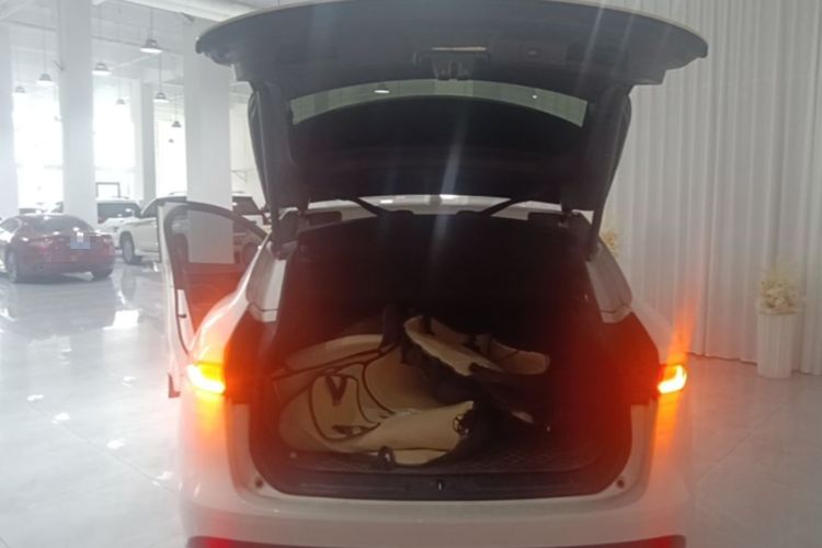 Used Jaguar F-PACE 2018 2.0T Four-Wheel Drive Urban Luxury Edition
