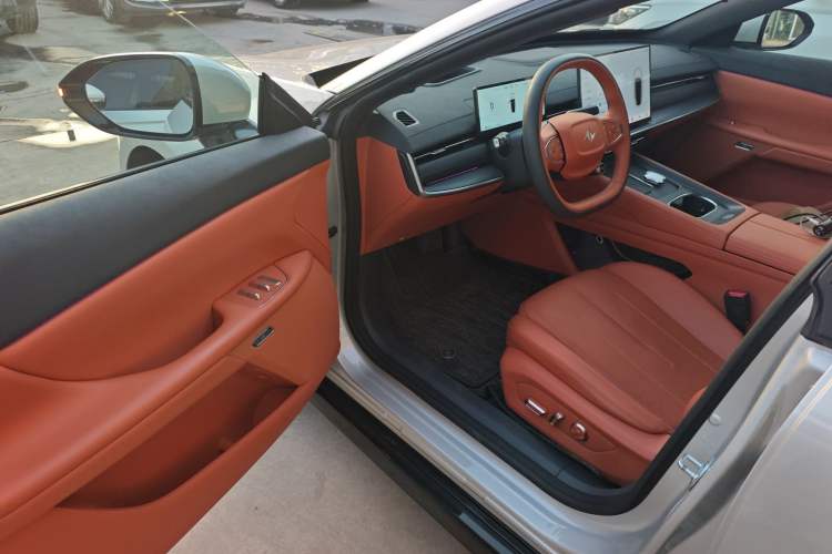 Used Dongfeng eπ eπ007 2025 Model Pure-Electric 565 All-Wheel-Drive Max Leading Edition Driver Seat